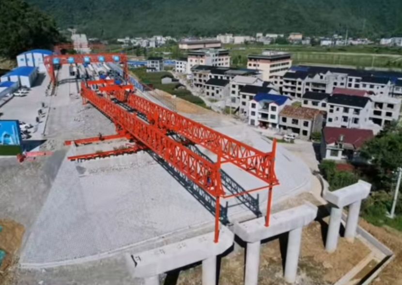 河南新鄉(xiāng)架橋機(jī)廠家報(bào)價(jià)、公路鐵路架橋機(jī)型號(hào)規(guī)格、技術(shù)參數(shù)