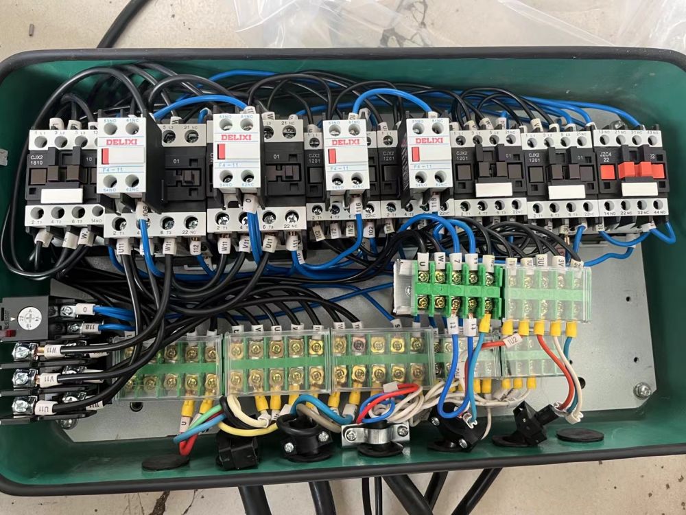 電動葫蘆控制電器箱、單速/雙速葫蘆電器控制箱